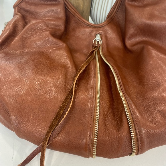 Jacki Easlick Cognac leather hobo bag - BEST SELLER! - Picture 6 of 14